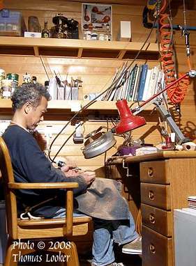 Tokutomi in his workshop, November 2007
